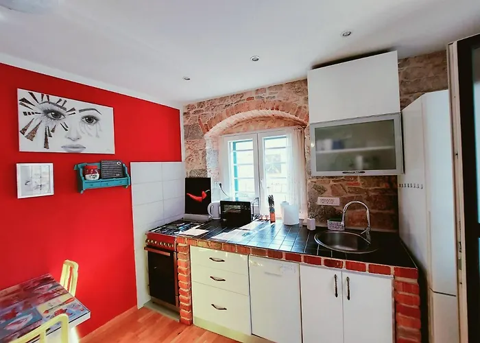 Lucy Lu * 斯普利特